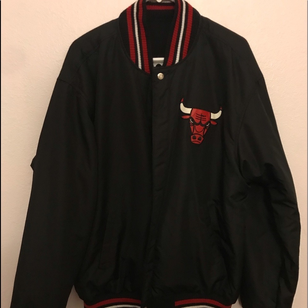 Men’s Reversible Chicago Bulls Varsity Jacket